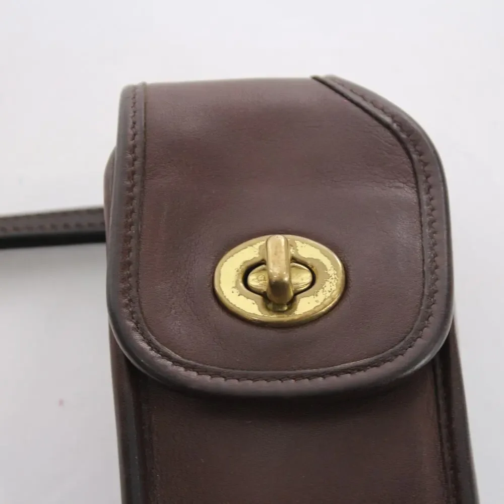 Coach Vintage Mahogany Leather Turnlock Wristlet Case Brown Brass